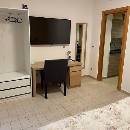 Alex Comfort House Bari Eksteriør billede