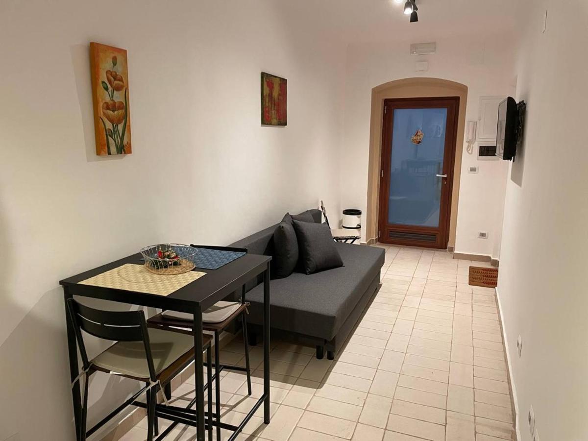 Alex Comfort House Bari Eksteriør billede