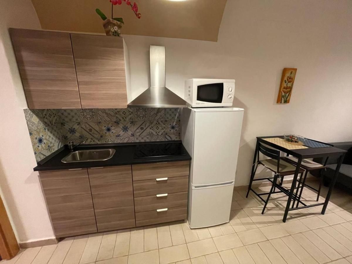 Alex Comfort House Bari Eksteriør billede